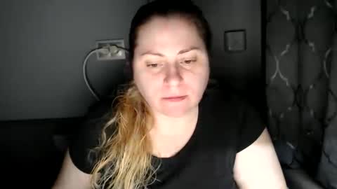 Snapshot of candycream74 chatting on September 2025 08:47:02 PM Laura online show from September 2025 08:47:02 PM