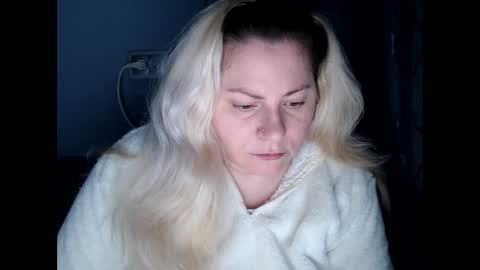 Snapshot of candycream74 chatting on October 2025 12:13:02 PM Laura online show from October 2025 12:13:02 PM