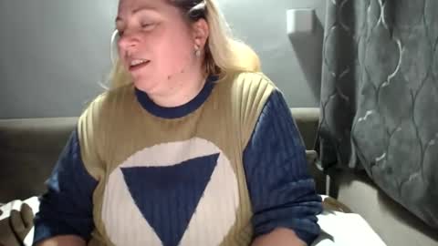 Snapshot of candycream74 chatting on October 2025 05:58:02 PM Laura online show from October 2025 05:58:02 PM