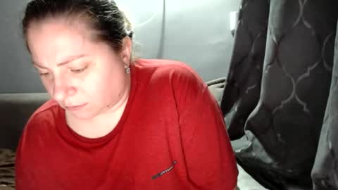 Snapshot of candycream74 chatting on October 2025 07:18:01 AM Laura online show from October 2025 07:18:01 AM