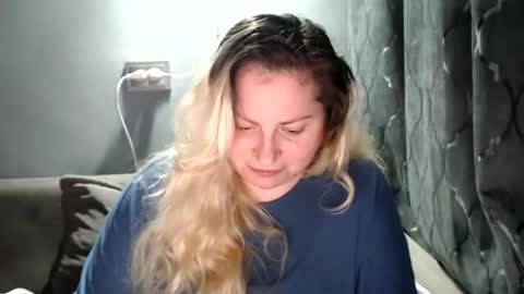 Snapshot of candycream74 chatting on October 2025 10:00:02 PM Laura online show from October 2025 10:00:02 PM