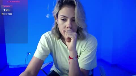 Candy Dowson online show from September 2025 10:05:02 AM