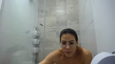 Candy Dowson online show from December 2025 11:34:02 PM