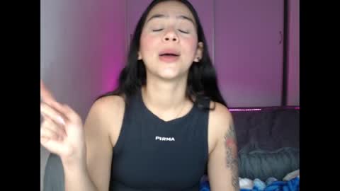 Sara online show from September 2025 10:15:01 PM