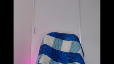 Sara online show from October 2025 08:40:02 PM