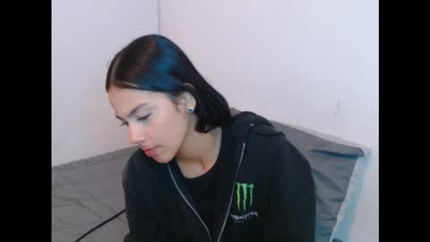 Sara online show from December 2025 05:02:02 AM