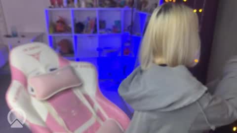 You can call me HH online show from September 2025 06:51:02 PM