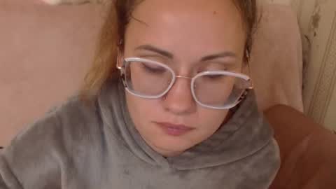 say meow and send tips  online show from July 2026 07:00:01 AM