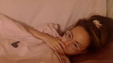 say meow and send tips  online show from July 2026 10:20:02 PM