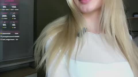 Snapshot of candyvice chatting on February 2026 02:14:01 PM Kate online show from February 2026 02:14:01 PM