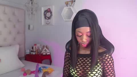 Candy Ebony online show from November 2025 02:24:01 AM