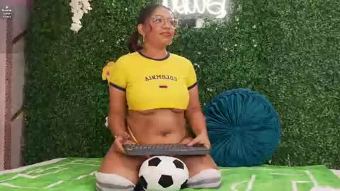 canela_montiel online show from June 2026 01:02:02 PM