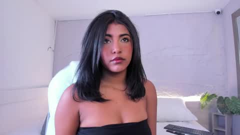 Canela online show from April 2026 08:12:02 PM