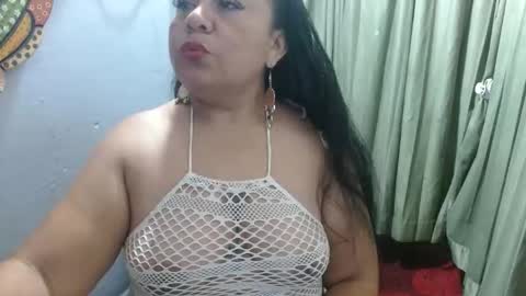 Snapshot of canelacollins chatting on January 2026 05:11:01 AM CanelaCollins online show from January 2026 05:11:01 AM