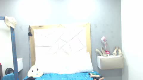 Canela online show from February 2025 07:16:02 PM