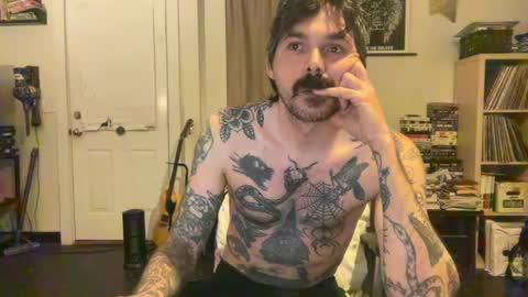 Snapshot of cantleavethehouse chatting on December 2024 05:26:01 AM cantleavethehouse online show from December 2024 05:26:01 AM