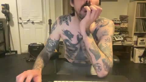 Snapshot of cantleavethehouse chatting on January 2025 09:17:02 AM cantleavethehouse online show from January 2025 09:17:02 AM