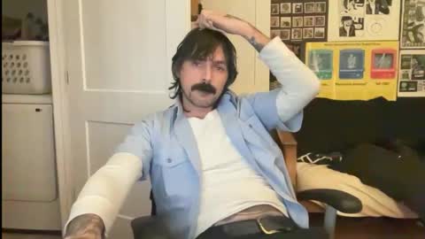 cantleavethehouse online show from November 2025 06:38:02 AM