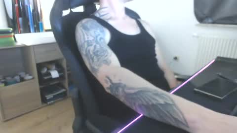 Chriz online show from December 2024 05:37:01 PM