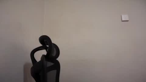 Emma online show from October 2025 04:13:01 AM