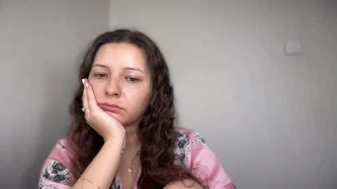 Emma online show from December 2025 07:38:02 AM