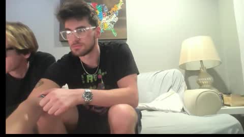 captain_chris8 online show from November 2025 09:35:01 PM