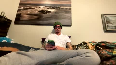 Snapshot of captaincumgun chatting on February 2026 06:06:02 AM Captaincumgun online show from February 2026 06:06:02 AM