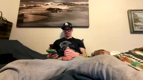 Snapshot of captaincumgun chatting on March 2026 04:31:01 AM Captaincumgun online show from March 2026 04:31:01 AM