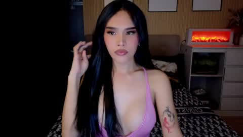 Snapshot of captivatinghailey_ chatting on August 2026 07:18:02 AM HAILEY online show from August 2026 07:18:02 AM