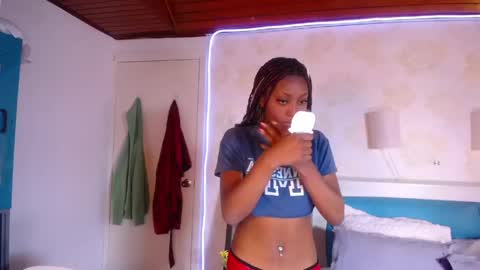 caramel_kiss_ online show from June 2026 12:18:02 PM