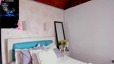 caramel_kiss_ online show from June 2026 12:47:02 PM