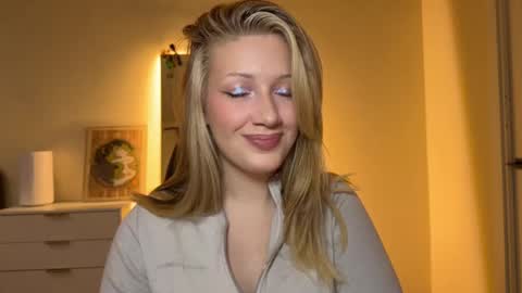 Snapshot of caramel_way chatting on February 2026 04:36:02 PM Stella online show from February 2026 04:36:02 PM