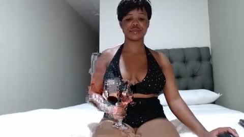 fifi online show from February 2025 04:18:02 AM