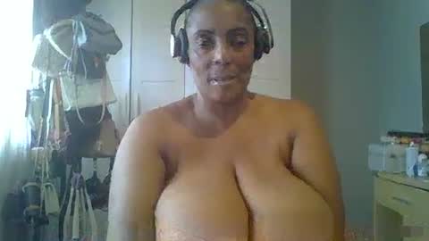 candylious81 online show from January 2025 12:14:01 PM