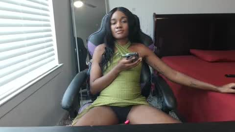 Krystal   online show from February 2026 09:46:01 PM