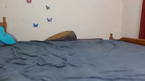 caramelebony_ online show from May 2026 12:43:02 PM