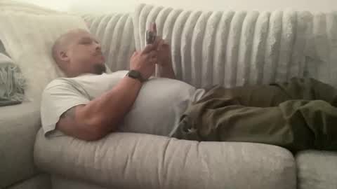 caramelizedzeus online show from November 2025 06:06:02 PM