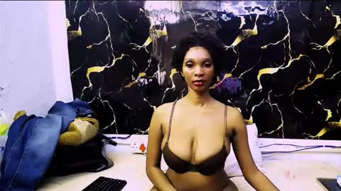 caramelminxx_ online show from June 2026 07:53:02 AM