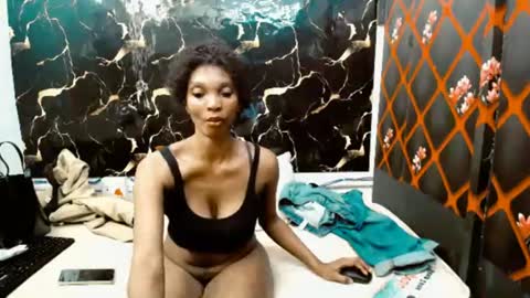 caramelminxx_ online show from June 2026 07:46:01 AM