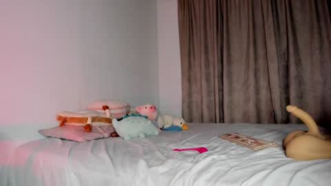 Snapshot of caramelo_xox chatting on December 2024 02:20:01 AM online show from December 2024 02:20:01 AM