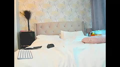 Safiya  online show from June 2026 05:54:01 PM