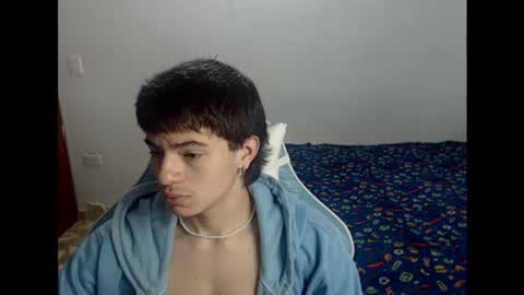 carapalida9008 online show from October 2025 01:37:01 PM