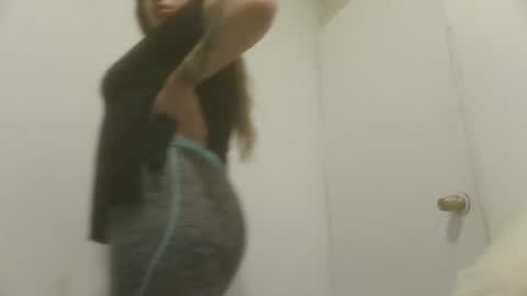 Snapshot of caravibugue chatting on December 2024 07:18:01 AM caravibugue online show from December 2024 07:18:01 AM