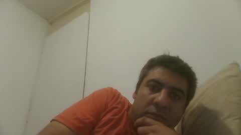 Snapshot of caravibugue chatting on December 2024 02:30:02 AM caravibugue online show from December 2024 02:30:02 AM