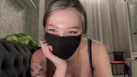 Snapshot of caressysiren chatting on June 2026 09:39:01 PM caressysiren online show from June 2026 09:39:01 PM