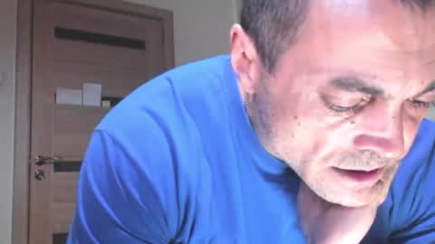 Laz online show from November 2025 07:13:01 PM