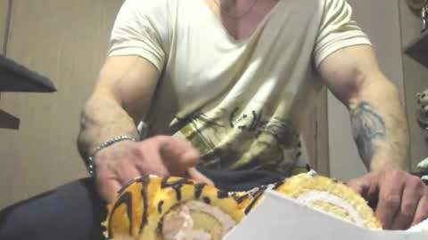 Laz online show from February 2026 06:13:01 PM