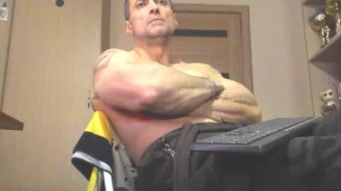 Laz online show from February 2026 07:45:02 PM