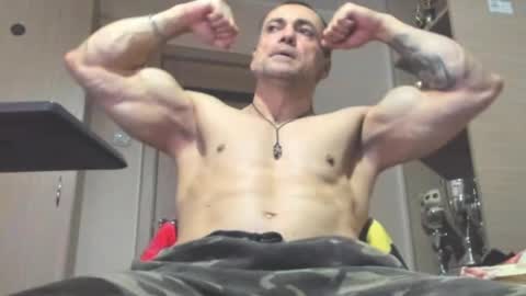 Laz online show from May 2026 09:44:02 PM