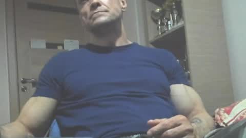 Laz online show from May 2026 11:54:01 PM